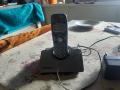 Продавам телефон Панасоник подвижна слушалка, снимка 1 - Стационарни телефони и факсове - 36335518