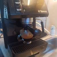 Кафе машина Саеко Magic с ръкохватка с крема диск, италианска, работи отлично и прави хубаво кафе с , снимка 1 - Кафемашини - 39173761
