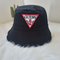 Унисекс шапка Guess , снимка 1 - Шапки - 40673767