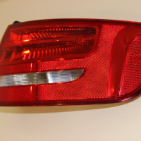 Десен стоп Audi A4 B8 комби (2007-2011г.) 8K9945096, снимка 4 - Части - 44928747