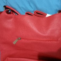 Чисто нова кожена чанта , снимка 2 - Чанти - 31459086
