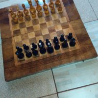 Стар реставриран шах с масивни дървени фигури, снимка 2 - Антикварни и старинни предмети - 42369047