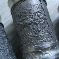 № 7452 комплект 4 броя стари малки метални чашки - REIN ZINN  - SKS design  - релефни орнаменти , снимка 2 - Други ценни предмети - 44922099