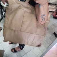 Естествена кожа ОГРОМНА чанта,тип торба,бежева, снимка 13 - Чанти - 41687693
