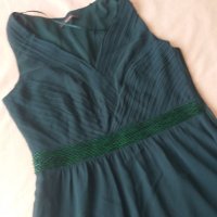 Прекрасна тъмнозелена рокля С,М размер, снимка 1 - Рокли - 41345858