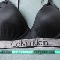 80 С Calvin Klein черен сутиен, снимка 2 - Бельо - 41580566