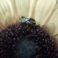 Златен пръстен с диамант, снимка 6 - Пръстени - 35563523