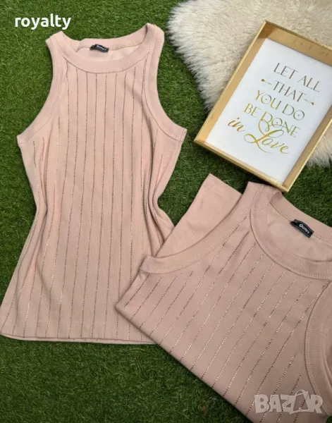 Дамски топ ℝ𝕠𝕤𝕖 𝔾𝕠𝕝𝕕, снимка 1