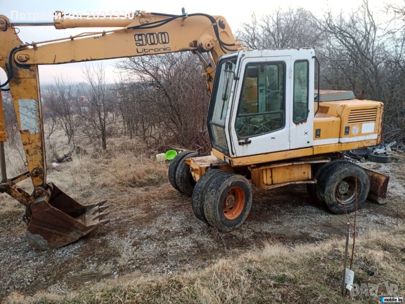 2 бр Багер Liebherr A900, снимка 1