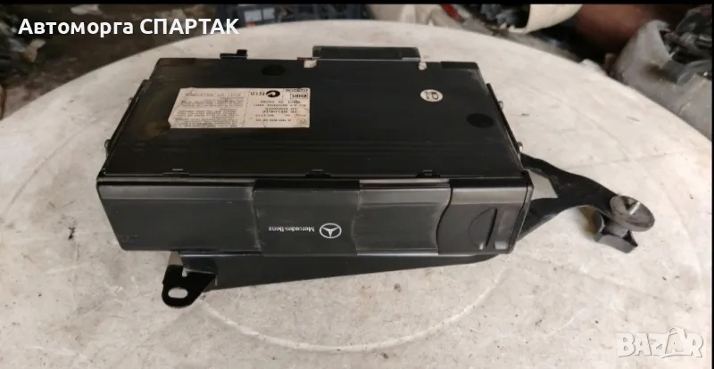 cd чейнджър Mercedes S-Class W220 3.2 CDI 204 конски сили A1638203889

, снимка 1