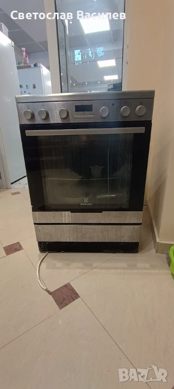 Готварска печка Electrolux с фурна и котлони – втора употреба, снимка 1