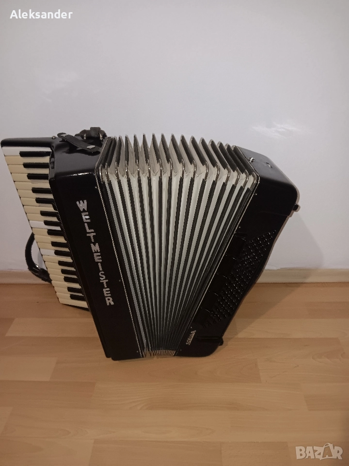 Продавам акордеон Weltmaster Stela 96 баса , снимка 1