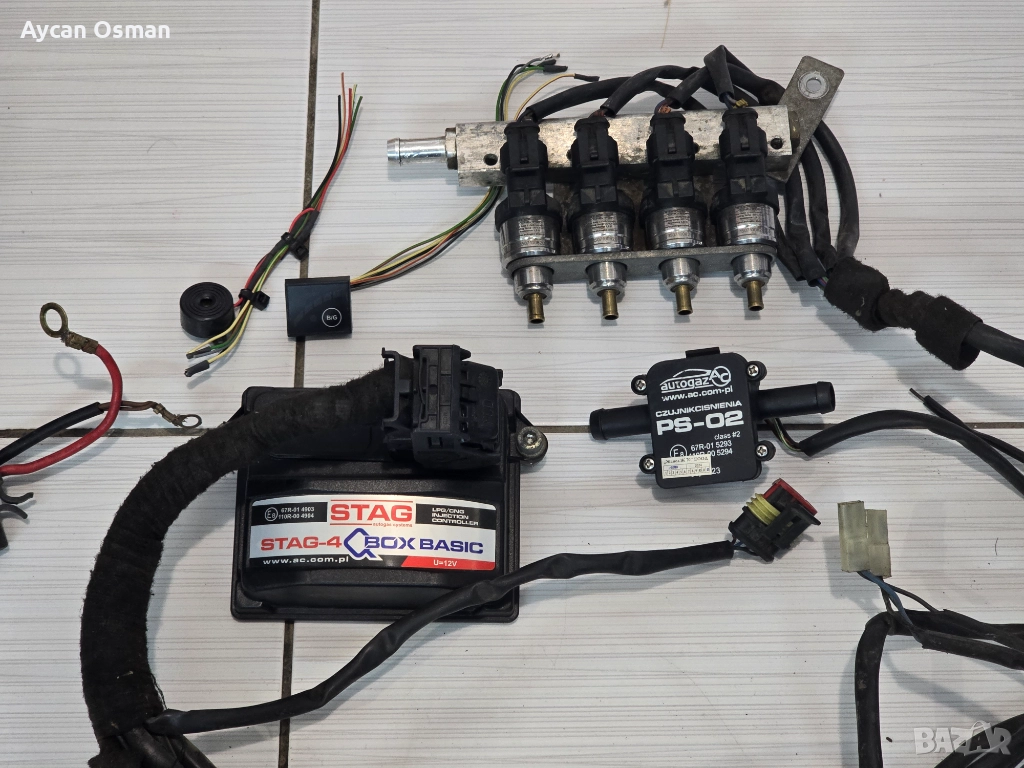 Комплект STAG газов инжекцион – ECU QBOX BASIC + рейка с дюзи + MAP PS-02 + бутон + зумер + кабели, снимка 1