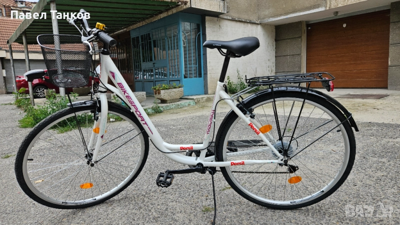 Продавам "дамски" велосипед, чисто нов!, снимка 1