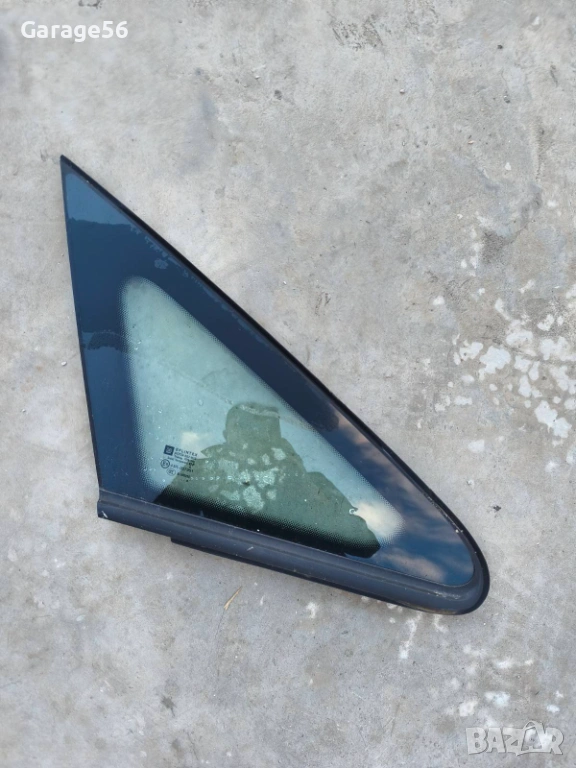 Предно дясно малко стъкло за Opel Zafira B , снимка 1