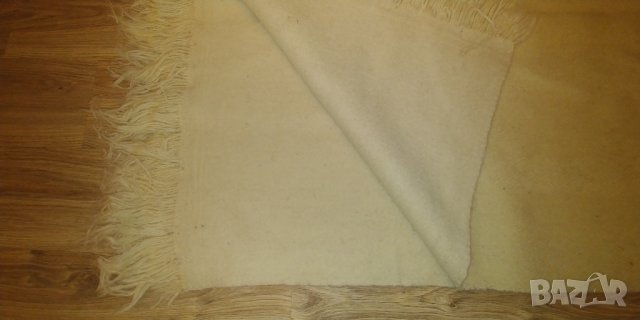 Халище 145/210, снимка 3 - Олекотени завивки и одеяла - 42001582