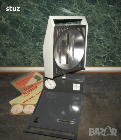 Кварцова/ултравиолетова лампа Hanau Höhensonne, нова, снимка 4 - Други - 52793450