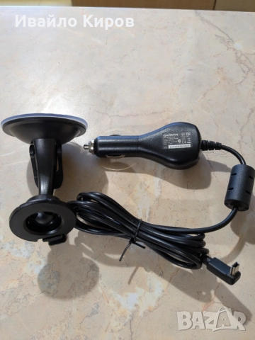 Garmin зарядно и поставка за GPS навигация, снимка 3 - Garmin - 41610229