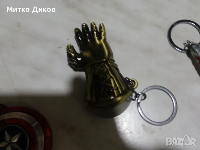 Ключодържатели Айфеловата кула Париж 3 броя -Фармахим-Thanos-чука и брадвата на Тор-щит Кап.Америка, снимка 12 - Колекции - 55796492