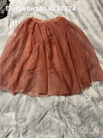 Пола Reserved , снимка 4 - Детски рокли и поли - 49065130