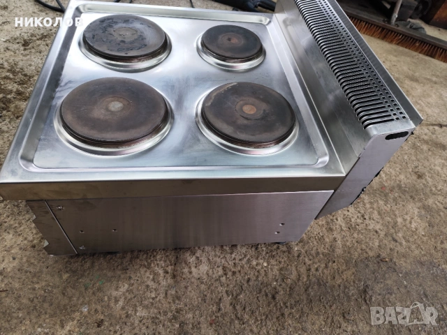 Професионална печка с котлони, снимка 5 - Обзавеждане на кухня - 53240983