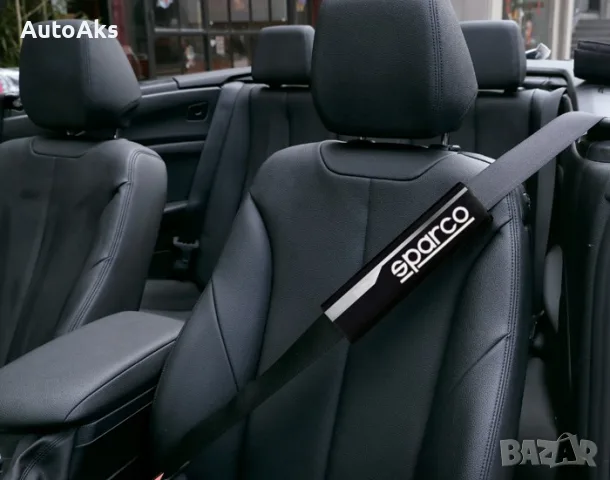 Универсален протектор за колан Sparco - син, червен, черен или сив