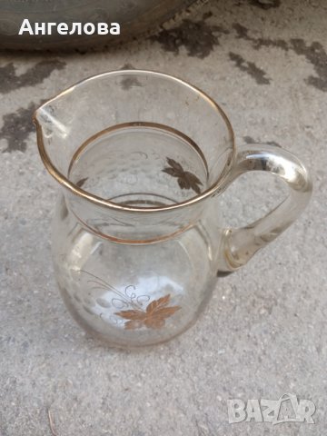 Стъклена кана