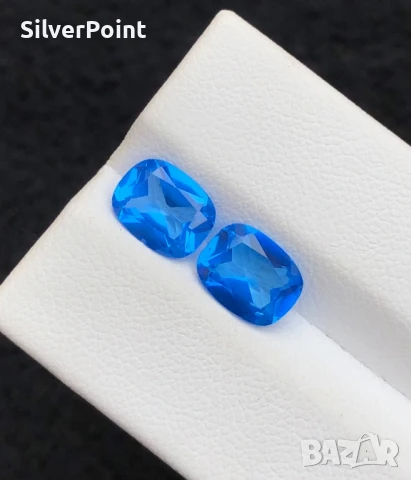 Сини Топази чифт със сертификат AIG