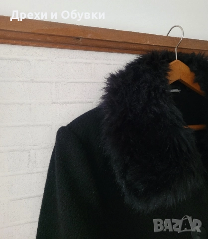 Черно палто с пухена яка, снимка 3 - Палта, манта - 52255853
