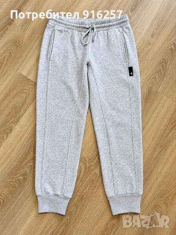 Дамско долнище на Adidas , снимка 2 - Спортни екипи - 56400864