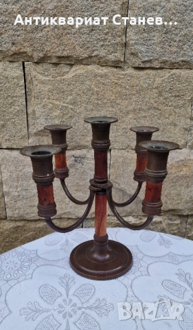 Масивен бронзов свещник 