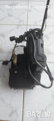 Предна дясна брава ключалка врата Мерцедес Mercedes W211 E class 2117200435