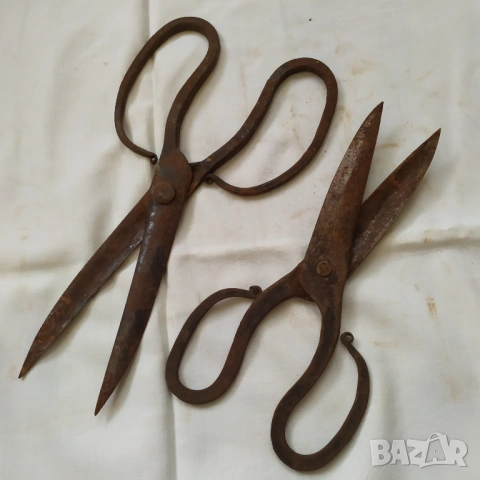 Стари ножици, снимка 2 - Антикварни и старинни предмети - 53176258