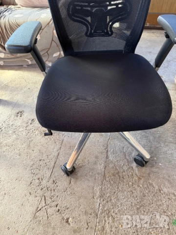 Продавам офис стол Sidiz T50, снимка 9 - Столове - 52222065