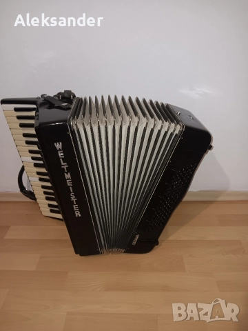 Продавам акордеон Weltmaster Stela 96 баса 