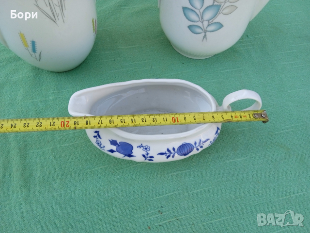 Стари порцеланови чайници и сосиера, снимка 8 - Аксесоари за кухня - 36242551