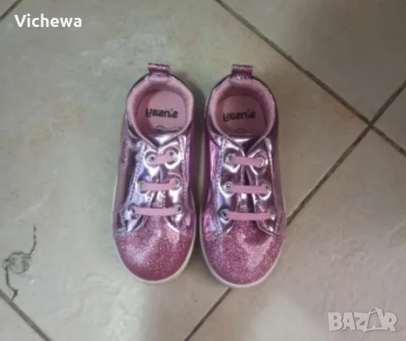 Обувки за момиче28номер, снимка 2 - Детски обувки - 56403712