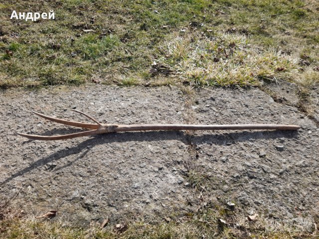 Стара дървена трирога вила #2