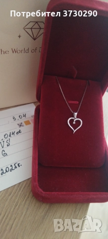 Златен медальон с диамант 