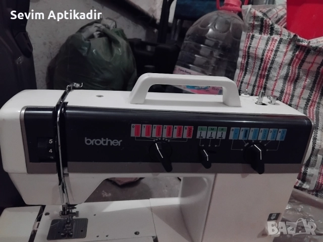 Шевна машина в отлично състояние , снимка 2 - Шевни машини - 52550888