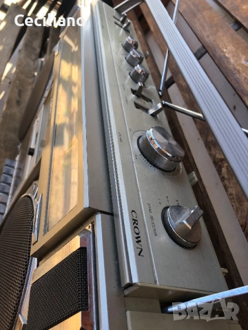 Crown CSC-950L – Красив радиокасетофон от Япония!, снимка 2 - Радиокасетофони, транзистори - 52690160