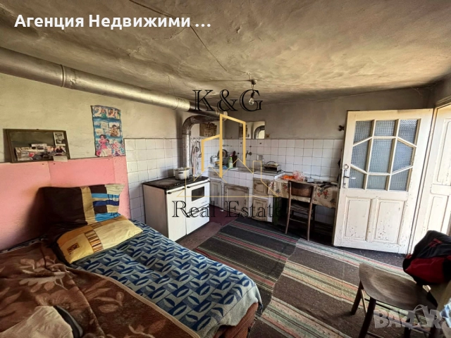 Едноетажна къща в с. Дряновец, снимка 5 - Къщи - 52521676