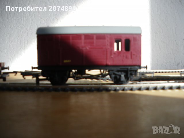 Двуосни вагони Хорнби, мащаб НО 1:87, снимка 4 - Колекции - 38781501