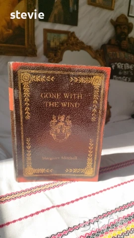 Кутия като книга "Отнесени от вихъра", снимка 4 - Антикварни и старинни предмети - 50720280
