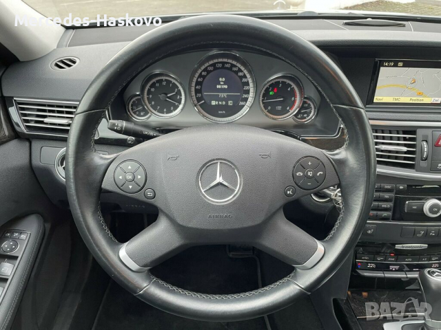 Mercedes-Benz E 220 CDI Avantgarde, снимка 8 - Автомобили и джипове - 36226888