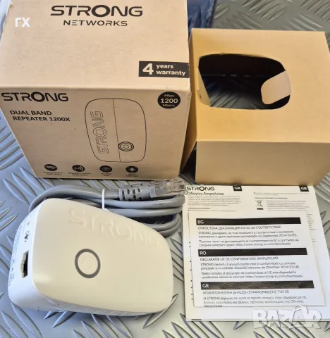 Усилвател на Wi-Fi сигнал STRONG Dual Band Repeater 1200X (1200 Mbps), мрежови кабели LAN (30 метра)