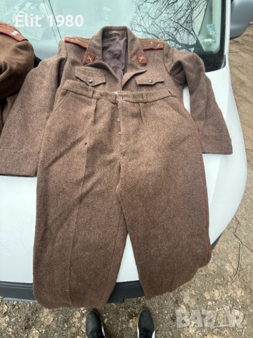 Продавам офицерски униформи от соца , снимка 10 - Аудио касети - 52456177