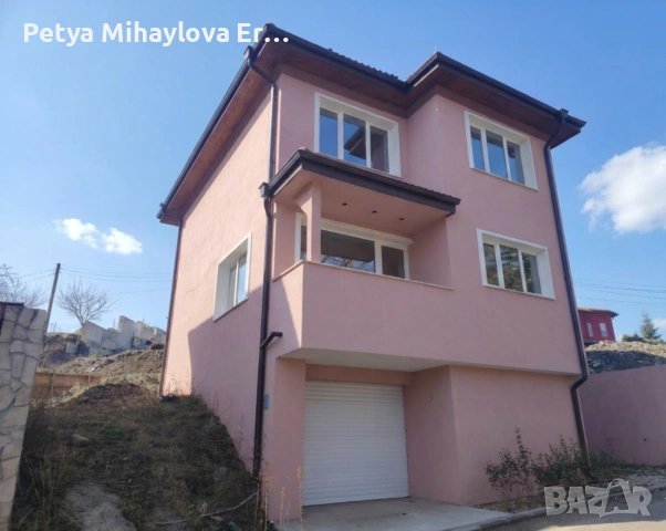 Новопостроена къща с Акт 16 в с. Хераково