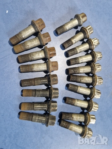 Болтове Mercedes W 221, снимка 2 - Аксесоари и консумативи - 52875514