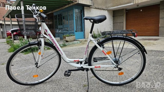 Продавам "дамски" велосипед, чисто нов!, снимка 1